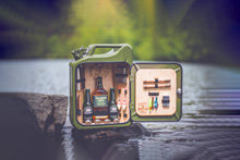 Carica l'immagine nel visualizzatore di Gallery, Jerrycan Mini Bar Original - The spirit of the real men Nera