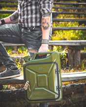 Carica l'immagine nel visualizzatore di Gallery, Jerrycan Mini Bar Original - The spirit of the real men Nera
