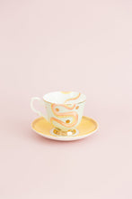 Carica l'immagine nel visualizzatore di Gallery, Tazza da tè con piattino Yvonne Ellen Snakey