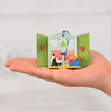 Carica l'immagine nel visualizzatore di Gallery, Decorazione in legno Finestra con animaletti Graupner Holzminiaturen - Prezzo Outlet