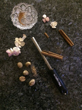 Carica l'immagine nel visualizzatore di Gallery, Microplane Premium Zester Spezie - Nero