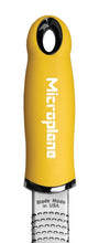 Carica l'immagine nel visualizzatore di Gallery, Microplane Premium Zester/Grattugia - Gialla