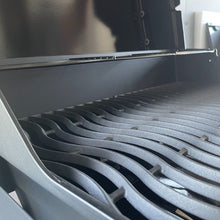 Carica l'immagine nel visualizzatore di Gallery, Barbecue a gas NAPOLEON FREESTYLE F365GT