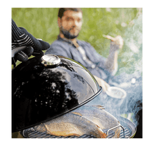 Carica l'immagine nel visualizzatore di Gallery, Affumicatore verticale a carbone Weber Smokey Montain Cooker Ø 47 - Prezzo Outlet