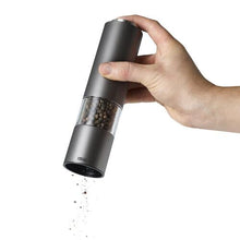 Carica l'immagine nel visualizzatore di Gallery, Macina pepe/sale elettrico eMill.3 AdHoc Argento