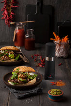 Carica l'immagine nel visualizzatore di Gallery, Microplane Gourmet Chili Set macinaspezie e chili in confezione regalo