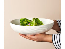 Carica l'immagine nel visualizzatore di Gallery, Ciotola insalatiera Ø28 Diamonds Maxwell Williams