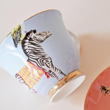 Carica l'immagine nel visualizzatore di Gallery, Tazza da tè con piattino Yvonne Ellen Carnival Zebras
