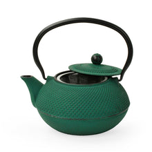 Carica l&#39;immagine nel visualizzatore di Gallery, Teiera ghisa con filtro in acciaio inox &quot;emai&quot; L 1,2 Verde Scuro

