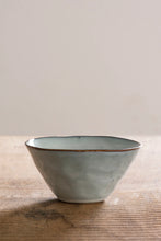 Carica l&#39;immagine nel visualizzatore di Gallery, Bowl Ø14 organic blue DUTCH ROSE
