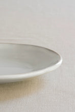Carica l&#39;immagine nel visualizzatore di Gallery, Piatto piano Ø26,5 organic white DUTCH ROSE
