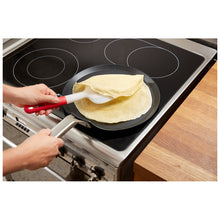 Carica l&#39;immagine nel visualizzatore di Gallery, Kit preparazione crepes e pancake Lékué
