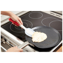 Carica l&#39;immagine nel visualizzatore di Gallery, Kit preparazione crepes e pancake Lékué
