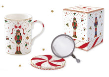 Carica l&#39;immagine nel visualizzatore di Gallery, Tazza in porcellana e coperchio con infusiera in metallo Nutcracker Twist

