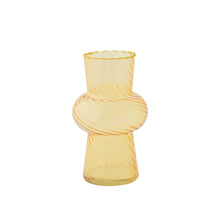 Carica l'immagine nel visualizzatore di Gallery, Vaso per fiori in vetro Twist &amp; Match Giallo

