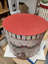 Carica l&#39;immagine nel visualizzatore di Gallery, Scatola in cartone Ø26 h22 Nuvole di Stoffa
