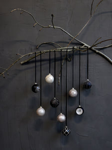 Pallina di Natale con riflettore nera in vetro CHIC ANTIQUE
