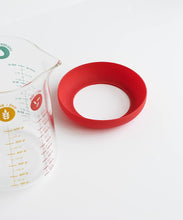 Carica l&#39;immagine nel visualizzatore di Gallery, Caraffa graduata 1000ml in vetro Pebbly
