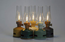 Carica l&#39;immagine nel visualizzatore di Gallery, Lampada ricaricable con altoparlante bluetooth KOOKOO MoriMori Verde Nero
