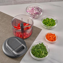 Carica l'immagine nel visualizzatore di Gallery, Tritatutto manuale a corda 3 lame inox 800ml Easy Pull
