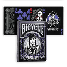 Carica l&#39;immagine nel visualizzatore di Gallery, Carte da pokeri Mercoledì Addams
