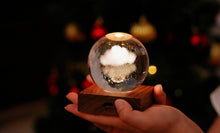 Carica l'immagine nel visualizzatore di Gallery, Lampada ricaricabile cristallo ambrato: Equitazione
