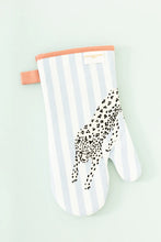 Carica l&#39;immagine nel visualizzatore di Gallery, Guanto da forno CHEETAH Yvonne Ellen
