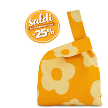 Carica l'immagine nel visualizzatore di Gallery, Borsa a nodo con lavorazione a maglia decoro Fiori - Saldi

