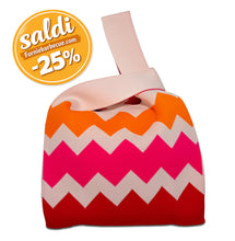 Carica l'immagine nel visualizzatore di Gallery, Borsa a nodo con lavorazione a maglia decoro Zig Zag - Saldi
