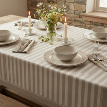 Carica l'immagine nel visualizzatore di Gallery, Tovaglia 6 posti cm 150x180 Dinamic Beige
