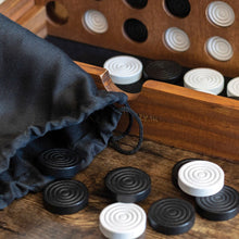 Carica l&#39;immagine nel visualizzatore di Gallery, Gioco da tavolo Line Up Iron &amp; Glory
