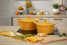 Carica l'immagine nel visualizzatore di Gallery, Casseruola alluminio Ø24 Cookut L'Incredibile Cocotte Mango
