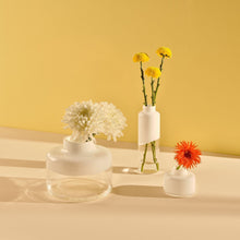 Carica l&#39;immagine nel visualizzatore di Gallery, Vaso per fiori Nude Magnolia Piccolo Bianco
