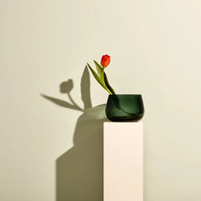 Carica l'immagine nel visualizzatore di Gallery, Vaso in cristallo Nude Opti basso Green
