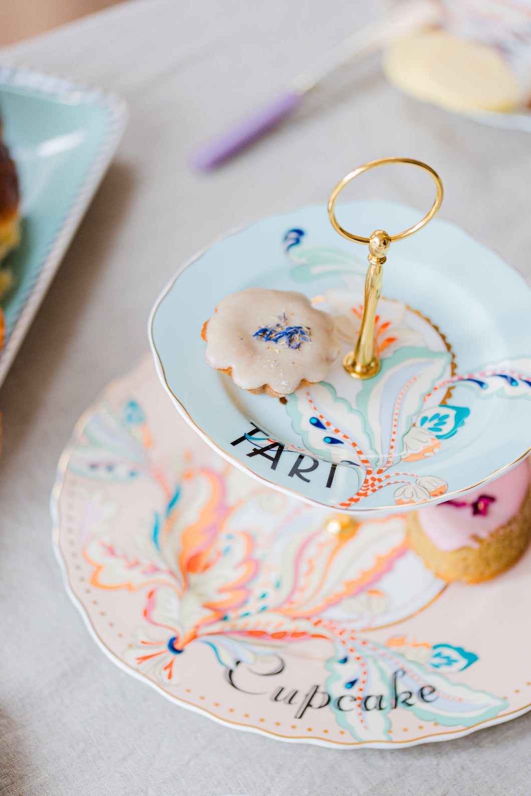 Alzata 2 piani  per dolci Yvonne Ellen Floral
