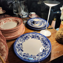 Carica l&#39;immagine nel visualizzatore di Gallery, Piatto dessert blue collezione LONDON CALLING
