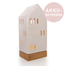Carica l&#39;immagine nel visualizzatore di Gallery, Lampada led ricaricabile casetta ceramica bianco lucido h 22,5 cm
