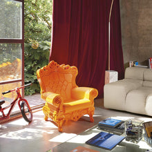 Carica l'immagine nel visualizzatore di Gallery, Poltrona per interno/esterno Little Queen Of Love
