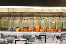 Carica l'immagine nel visualizzatore di Gallery, Panchina per interno/esterno Aperol
