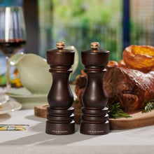 Carica l&#39;immagine nel visualizzatore di Gallery, Set 2 macine sale e pepe London Chocolate Wood 18cm
