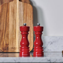 Carica l&#39;immagine nel visualizzatore di Gallery, Set 2 macine sale e pepe London Red Gloss 18cm
