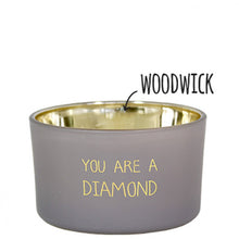 Carica l&#39;immagine nel visualizzatore di Gallery, Candela di soia YOU ARE DIAMOND di MyFlame 5*9
