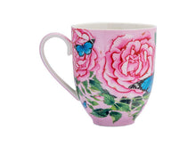Carica l&#39;immagine nel visualizzatore di Gallery, Tazza mug 400ml con sottobicchiere &quot;Cabbage Roses&quot; by Gabby Malpas
