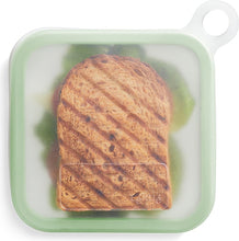 Carica l&#39;immagine nel visualizzatore di Gallery, Contenitore in silicone per sandwich Lékué
