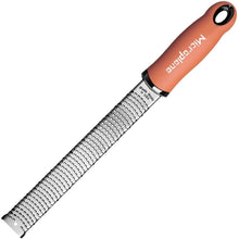 Carica l&#39;immagine nel visualizzatore di Gallery, Grattugia  Premium Terracotta Zester MICROPLANE
