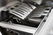 Carica l&#39;immagine nel visualizzatore di Gallery, Barbecue a gas  incasso Beefeater Signature S7000P 4 Fuochi

