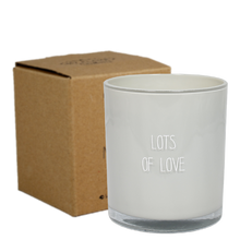 Carica l&#39;immagine nel visualizzatore di Gallery, Candela di soia LOTS OF LOVE di MyFlame  8*8
