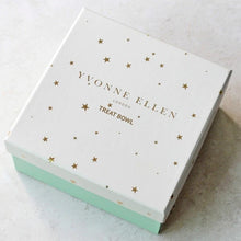 Carica l&#39;immagine nel visualizzatore di Gallery, Ciotola poke Yvonne Ellen Mouse Christmas Edition
