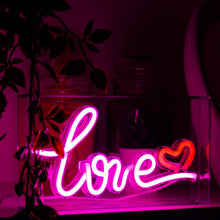 Carica l&#39;immagine nel visualizzatore di Gallery, Insegna neon con scritta decorativa Love
