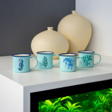 Carica l&#39;immagine nel visualizzatore di Gallery, Set 4 tazzine caffè in latta linea mare

